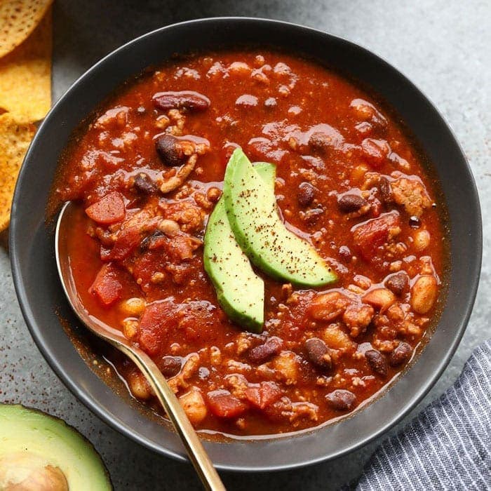 High-Protein, Low-Fat Turkey Chili: The Easiest Slow Cooker Recipe